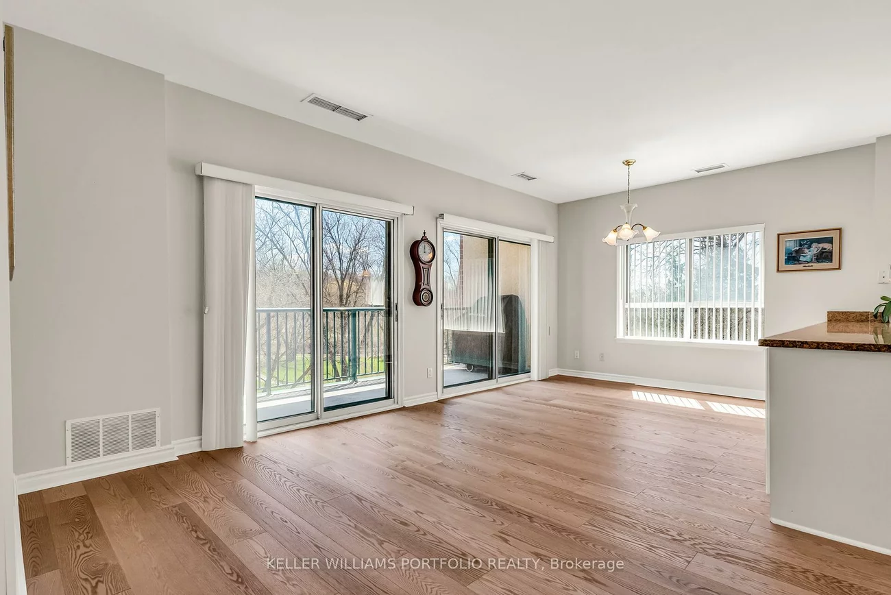 33, Wallace, West Woodbridge, Vaughan