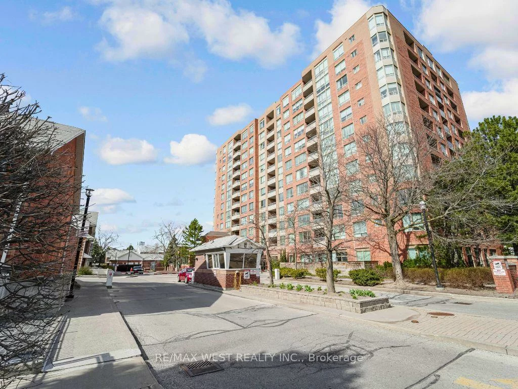850, Steeles, Lakeview Estates, Vaughan