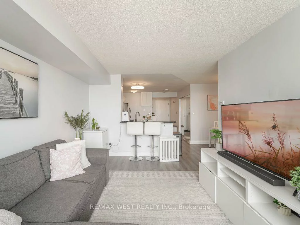 850, Steeles, Lakeview Estates, Vaughan