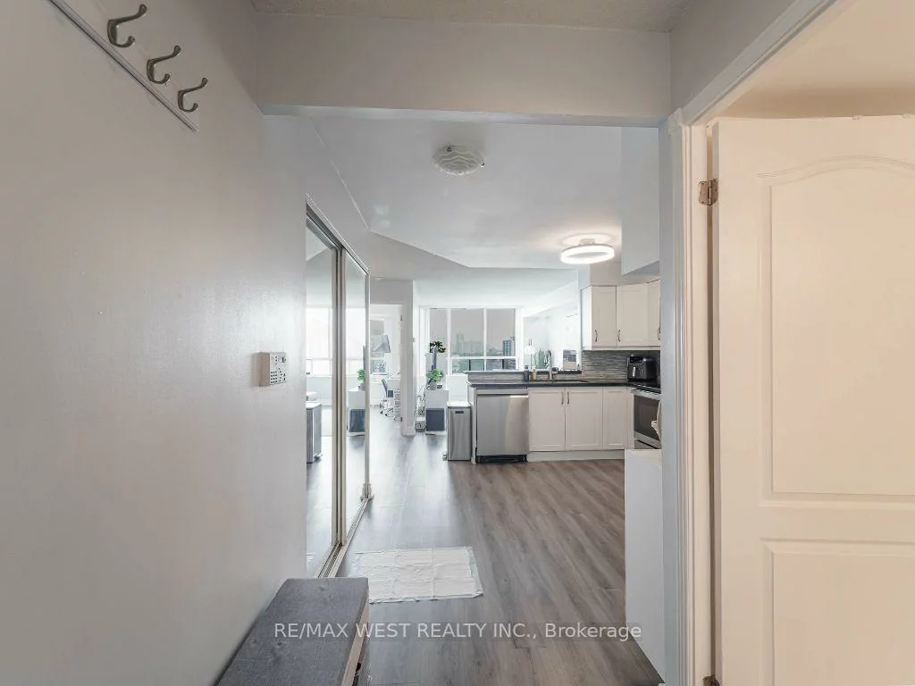 850, Steeles, Lakeview Estates, Vaughan