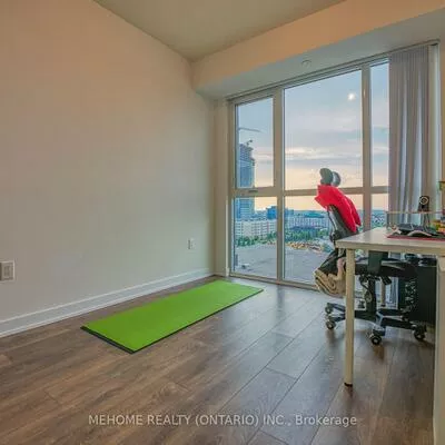38, honeycrisp, Vaughan Corporate Centre, Vaughan