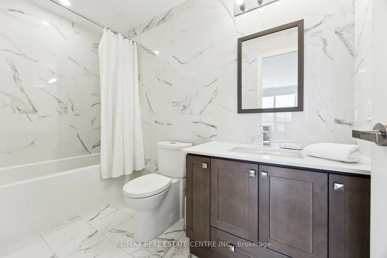 9075, Jane, Concord, Vaughan