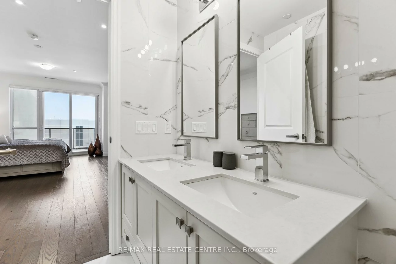 9075, Jane, Concord, Vaughan