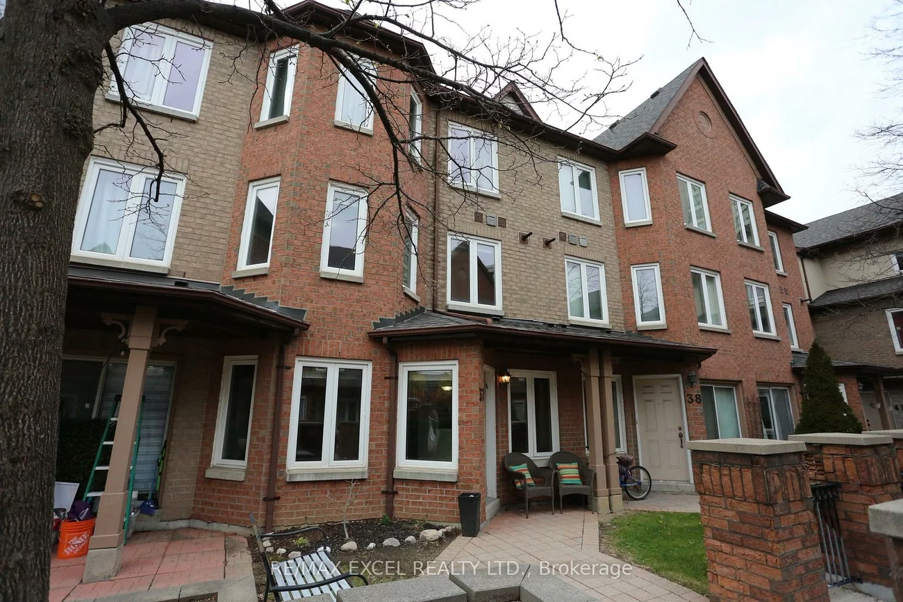 735, New Westminster, Brownridge, Vaughan