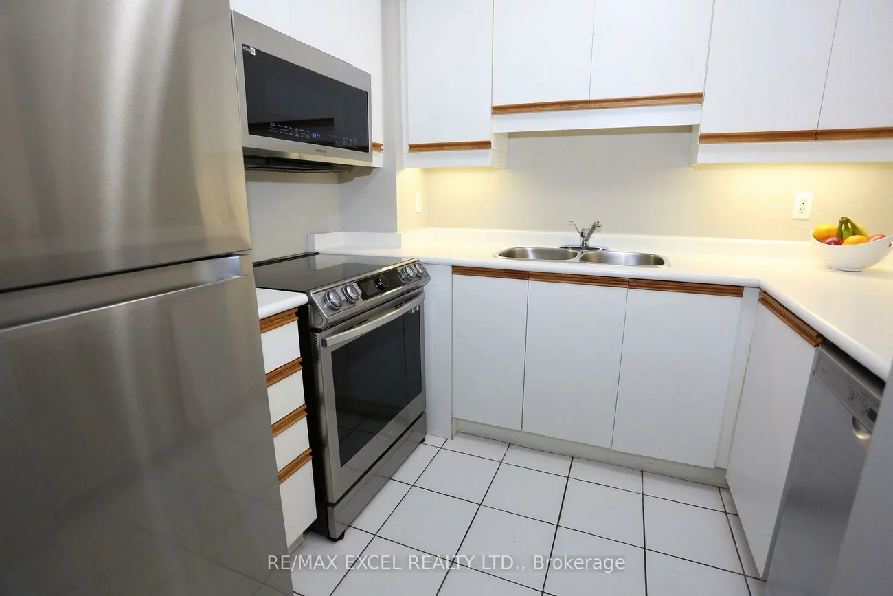 735, New Westminster, Brownridge, Vaughan