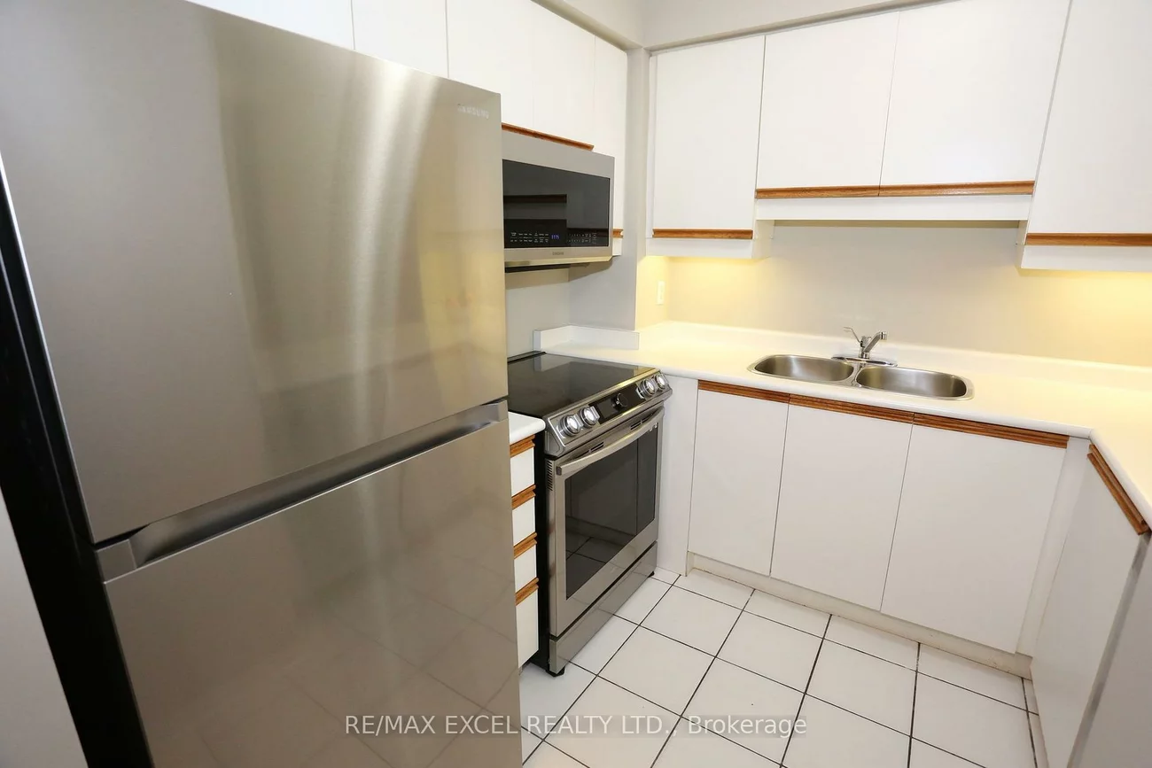 735, New Westminster, Brownridge, Vaughan