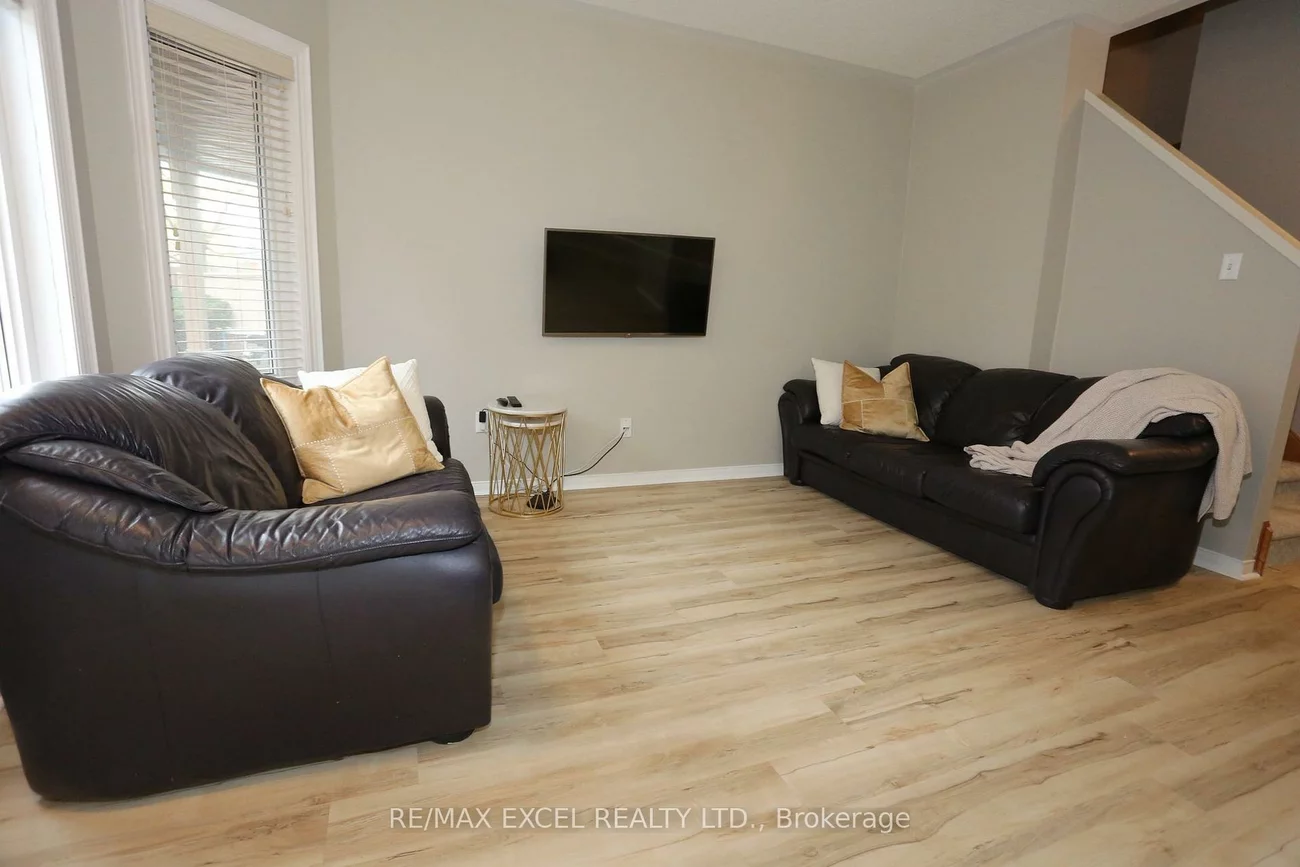 735, New Westminster, Brownridge, Vaughan