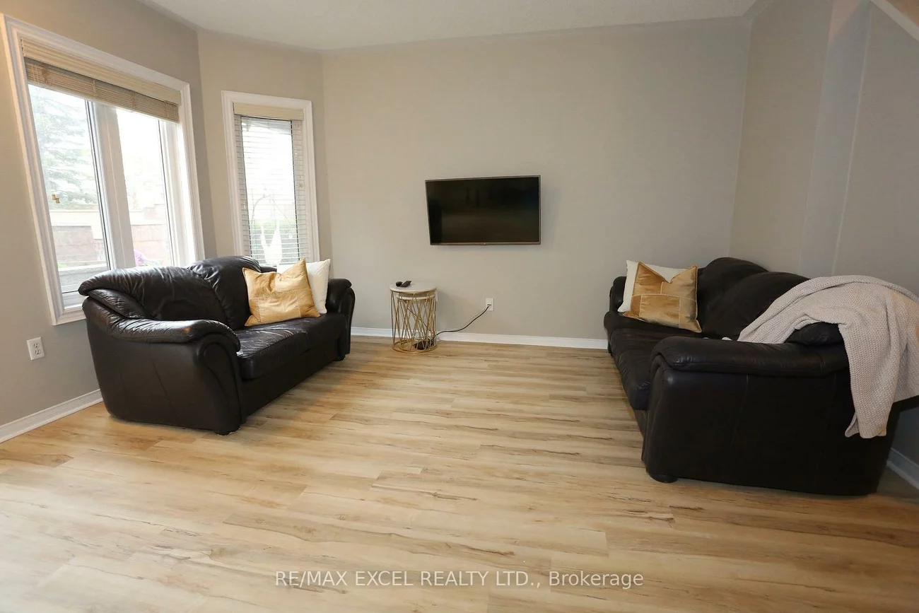 735, New Westminster, Brownridge, Vaughan