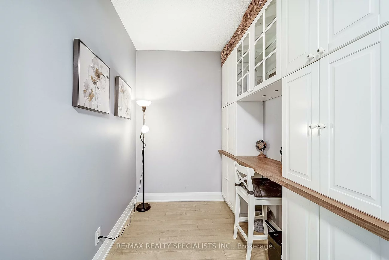 24, Woodstream, Vaughan Grove, Vaughan