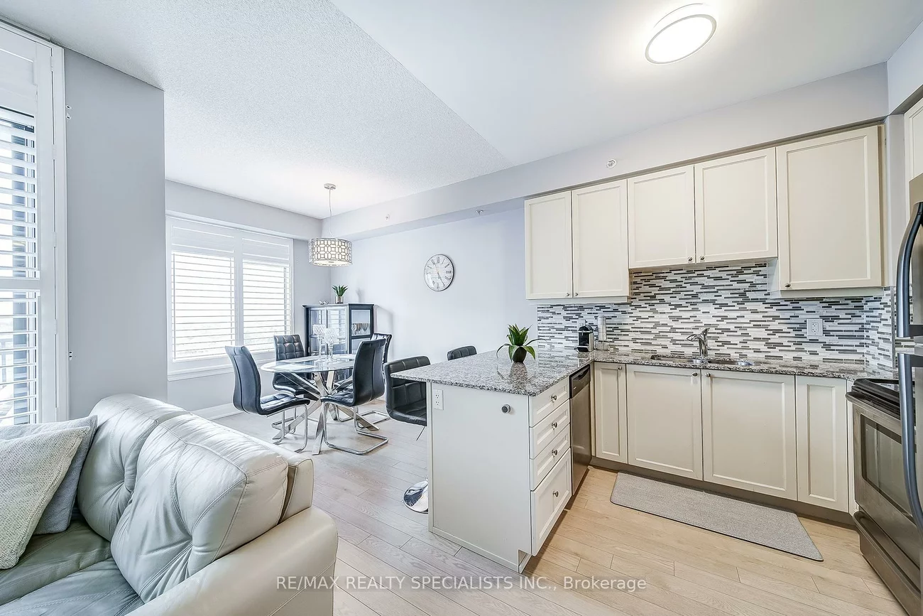 24, Woodstream, Vaughan Grove, Vaughan