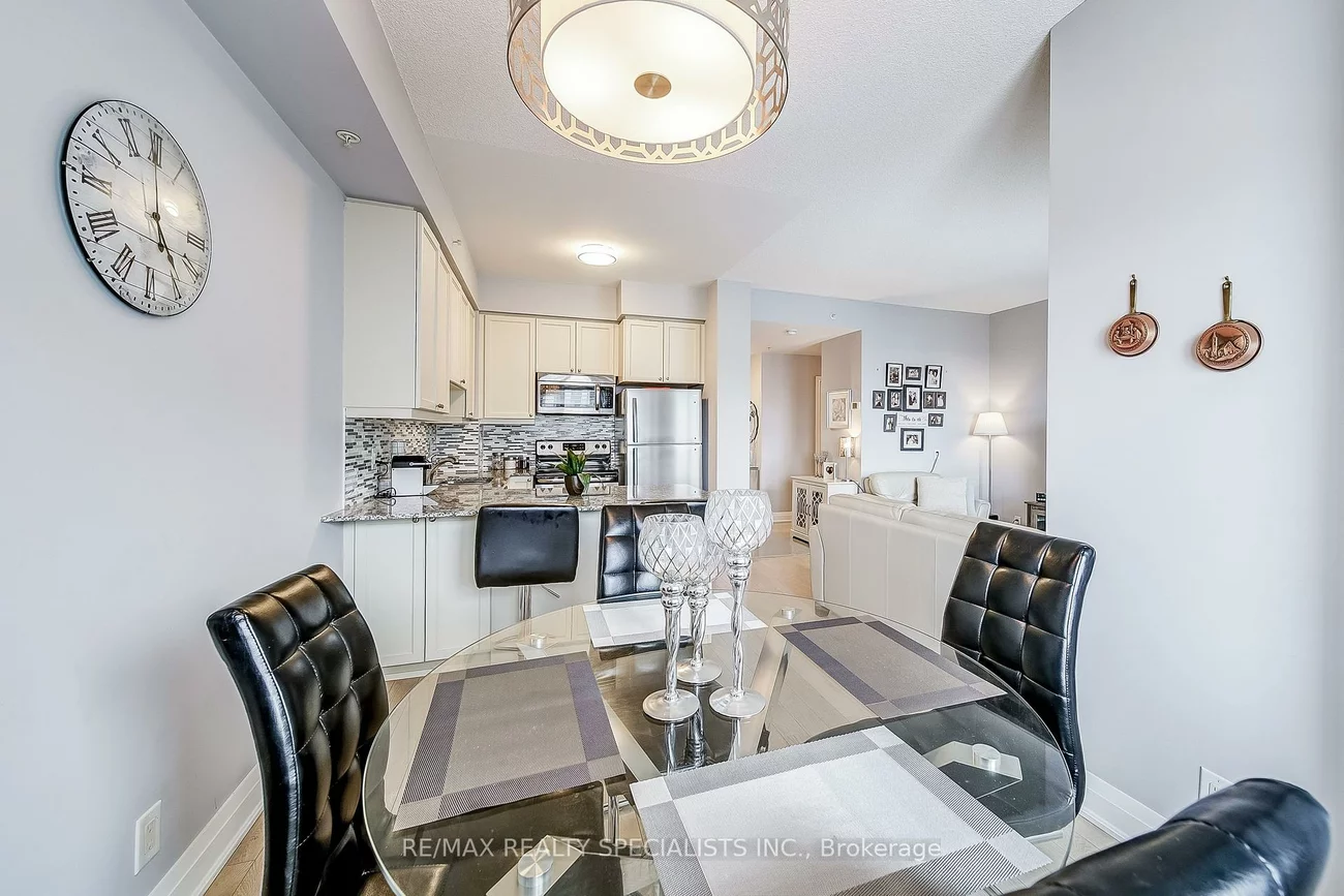 24, Woodstream, Vaughan Grove, Vaughan