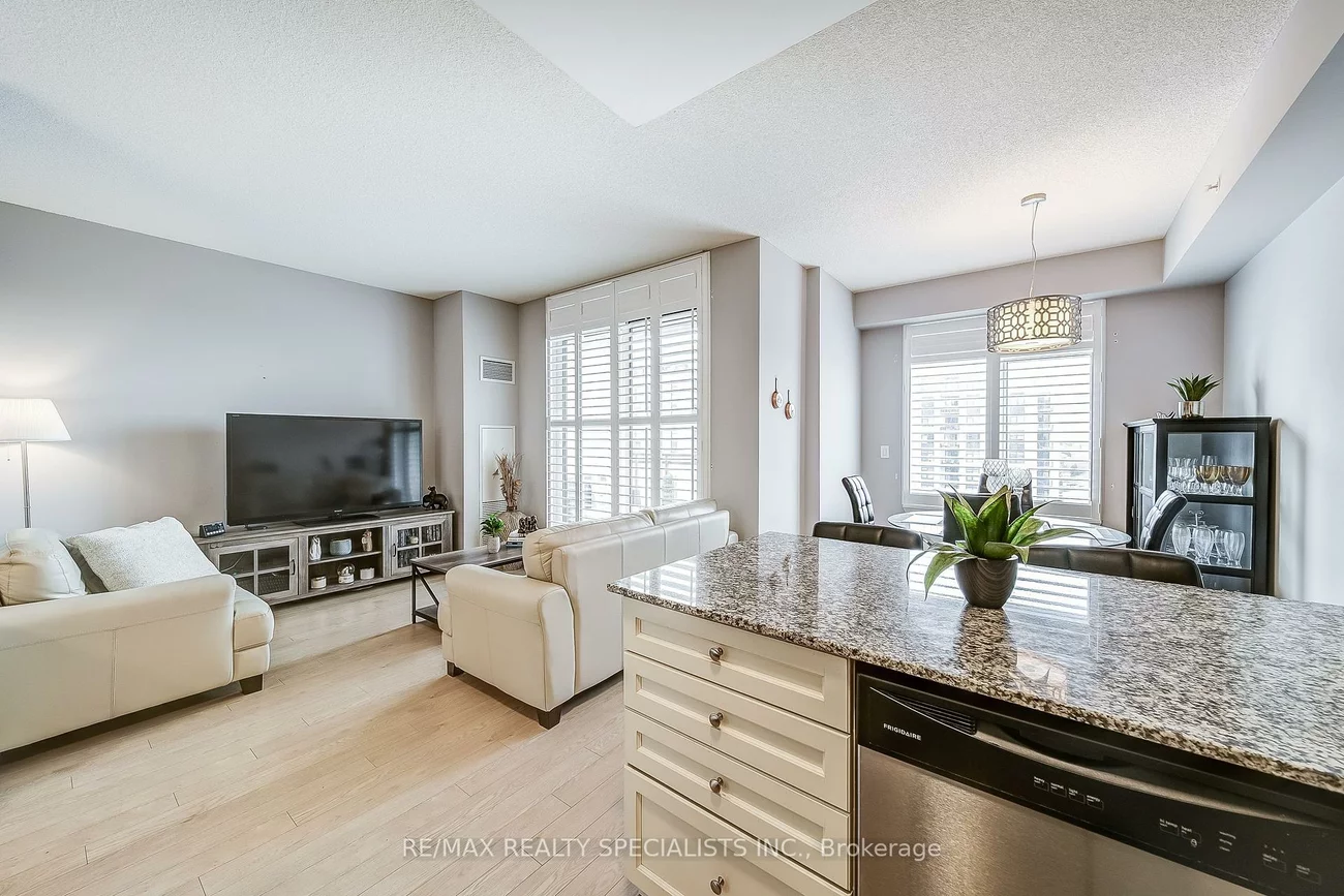24, Woodstream, Vaughan Grove, Vaughan