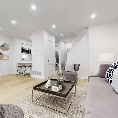 735, New Westminster, Brownridge, Vaughan