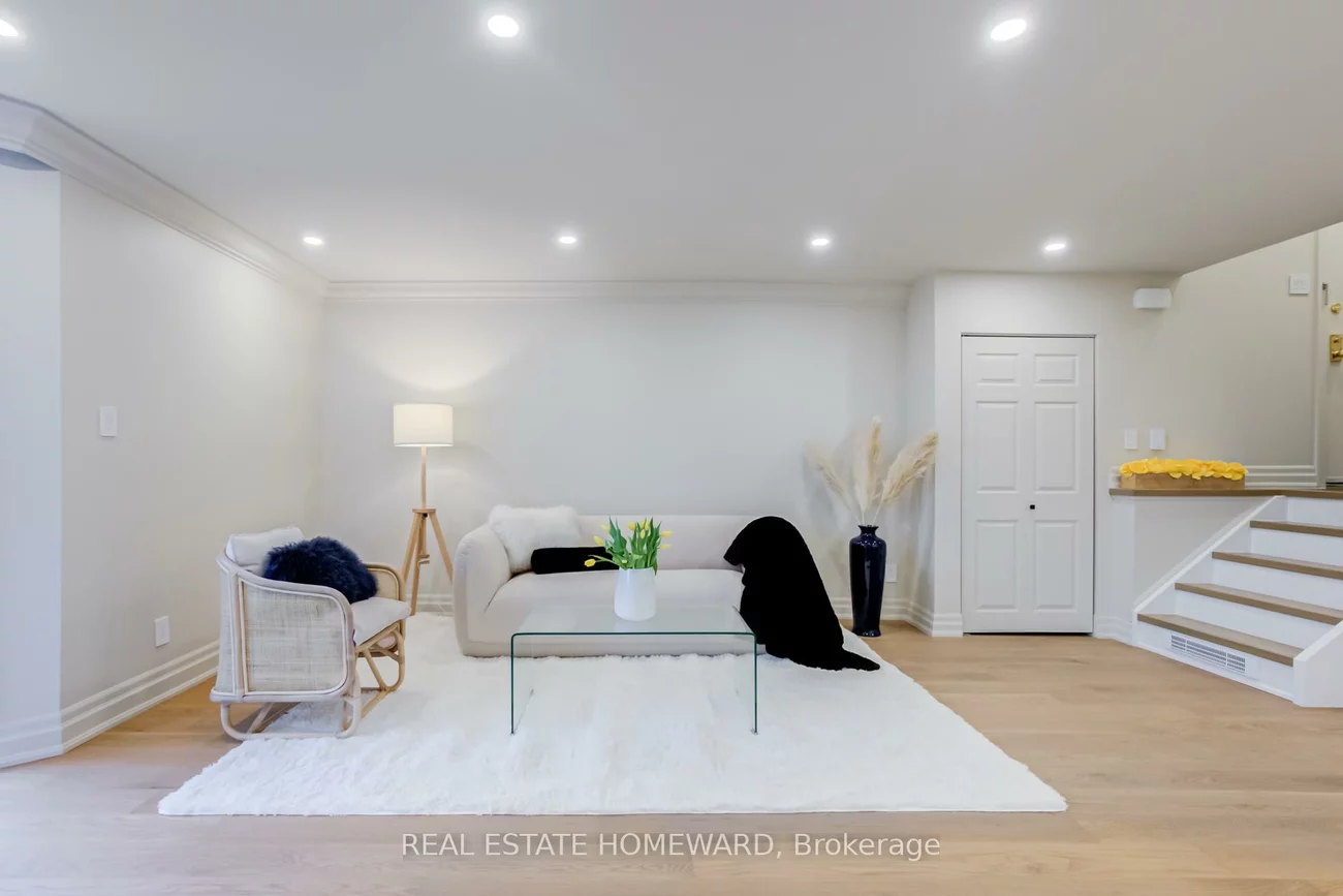 100, Arbors, West Woodbridge, Vaughan