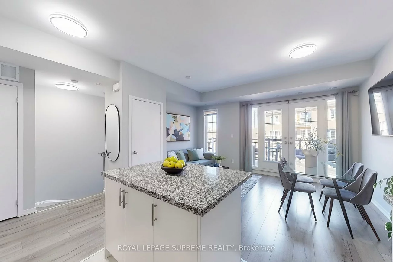 26, Bruce, East Woodbridge, Vaughan