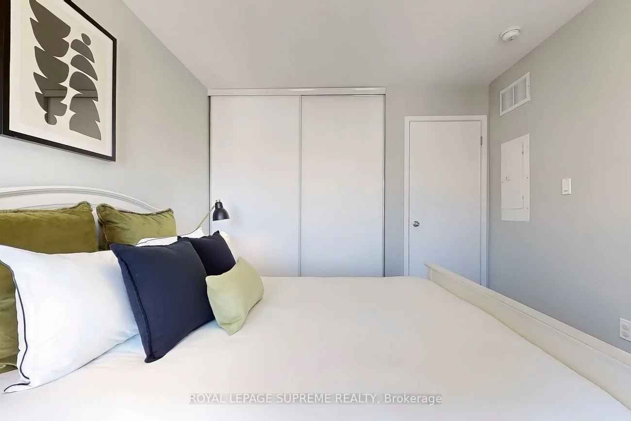 26, Bruce, East Woodbridge, Vaughan