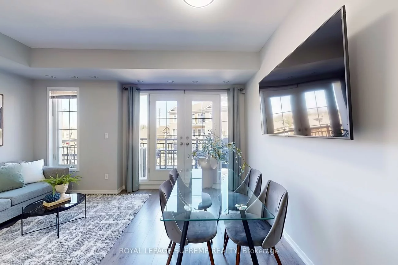 26, Bruce, East Woodbridge, Vaughan