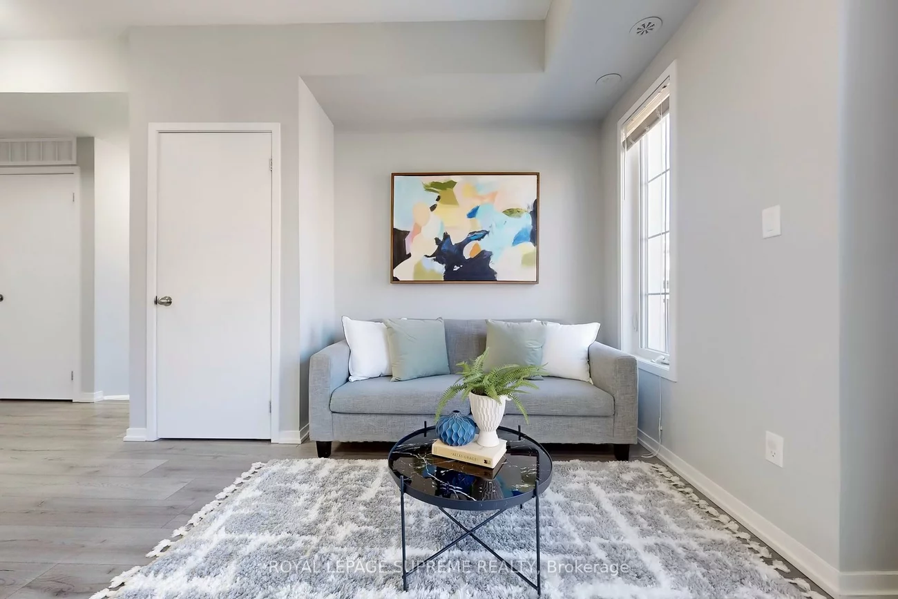 26, Bruce, East Woodbridge, Vaughan