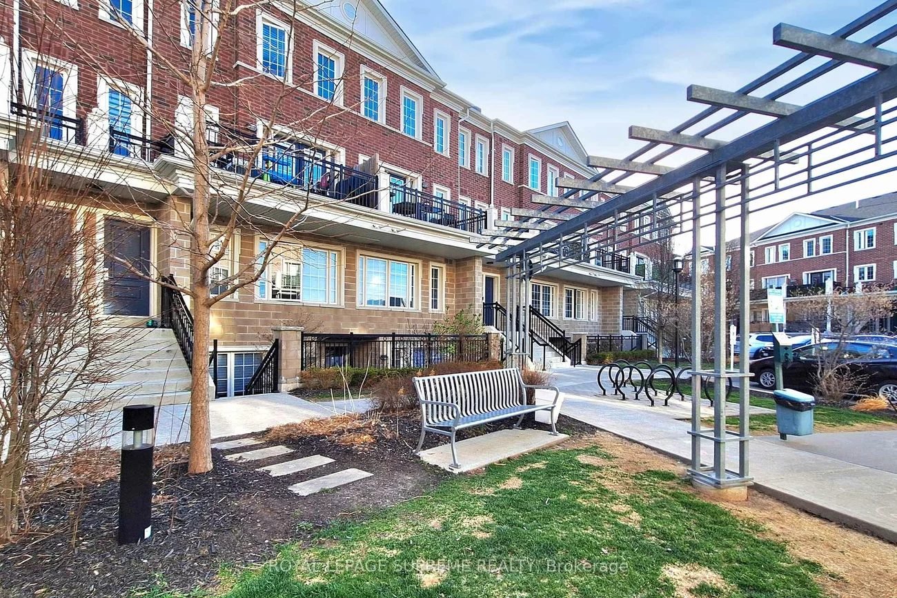 26, Bruce, East Woodbridge, Vaughan