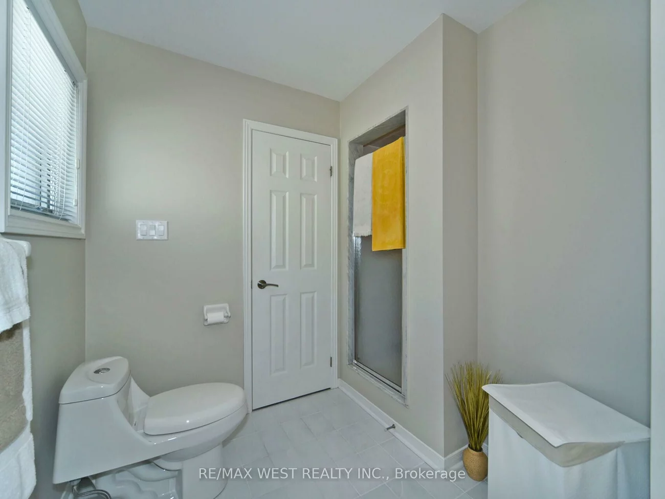 104, Pinedale, East Woodbridge, Vaughan