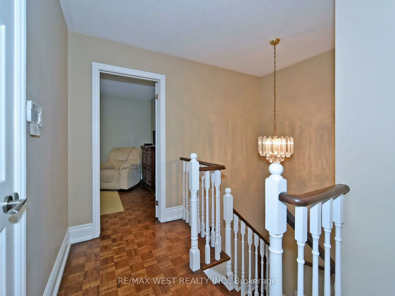 104, Pinedale, East Woodbridge, Vaughan