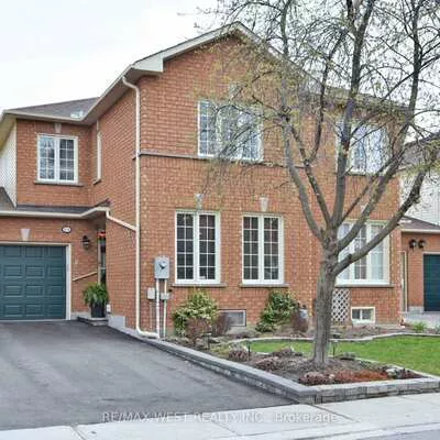 104, Pinedale, East Woodbridge, Vaughan