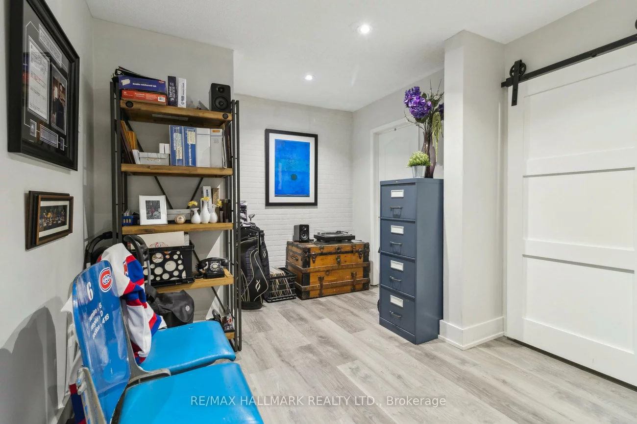 735, New Westminster, Brownridge, Vaughan