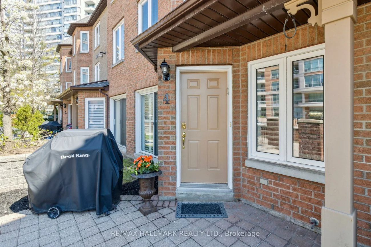 735, New Westminster, Brownridge, Vaughan