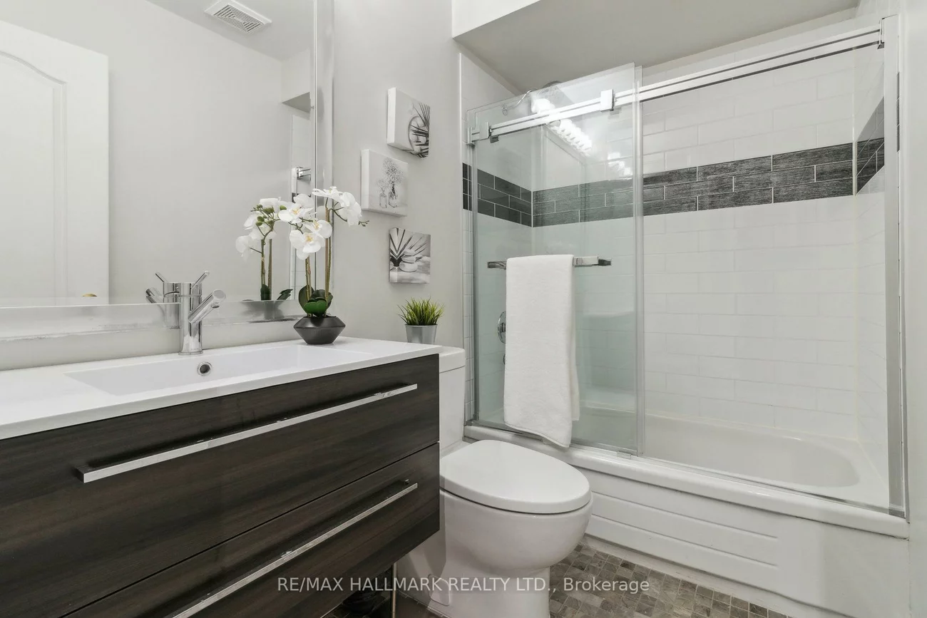735, New Westminster, Brownridge, Vaughan