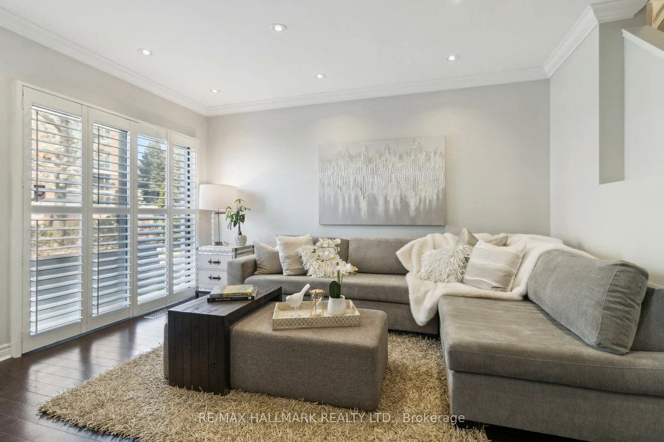 735, New Westminster, Brownridge, Vaughan