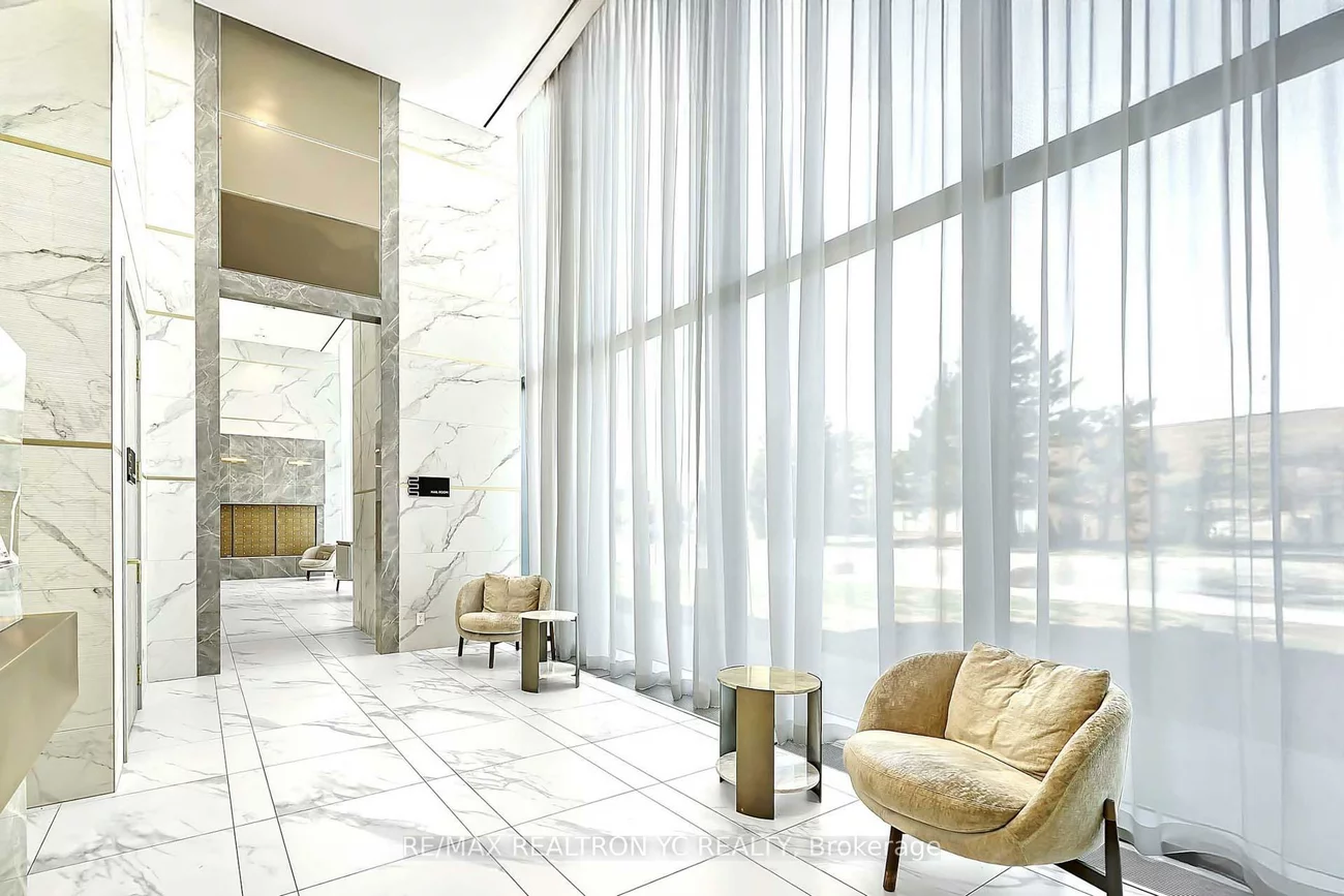 898, Portage, Vaughan Corporate Centre, Vaughan