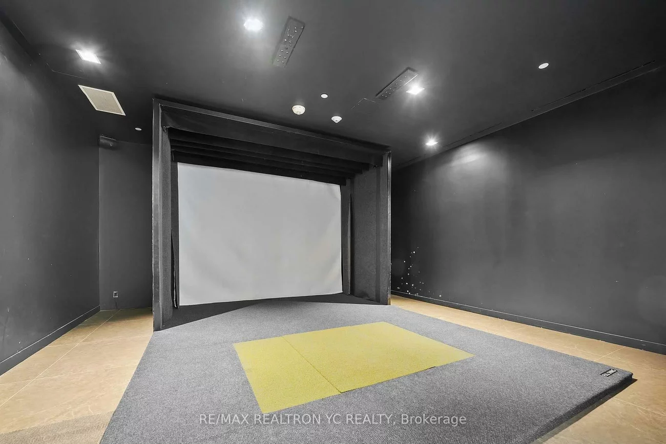 898, Portage, Vaughan Corporate Centre, Vaughan