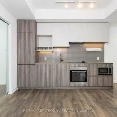 898, Portage, Vaughan Corporate Centre, Vaughan