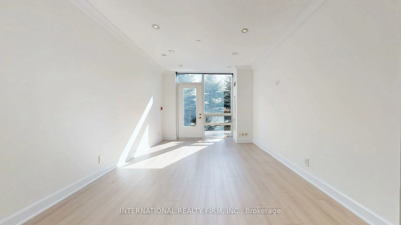 520, Steeles, Crestwood-Springfarm-Yorkhill, Vaughan