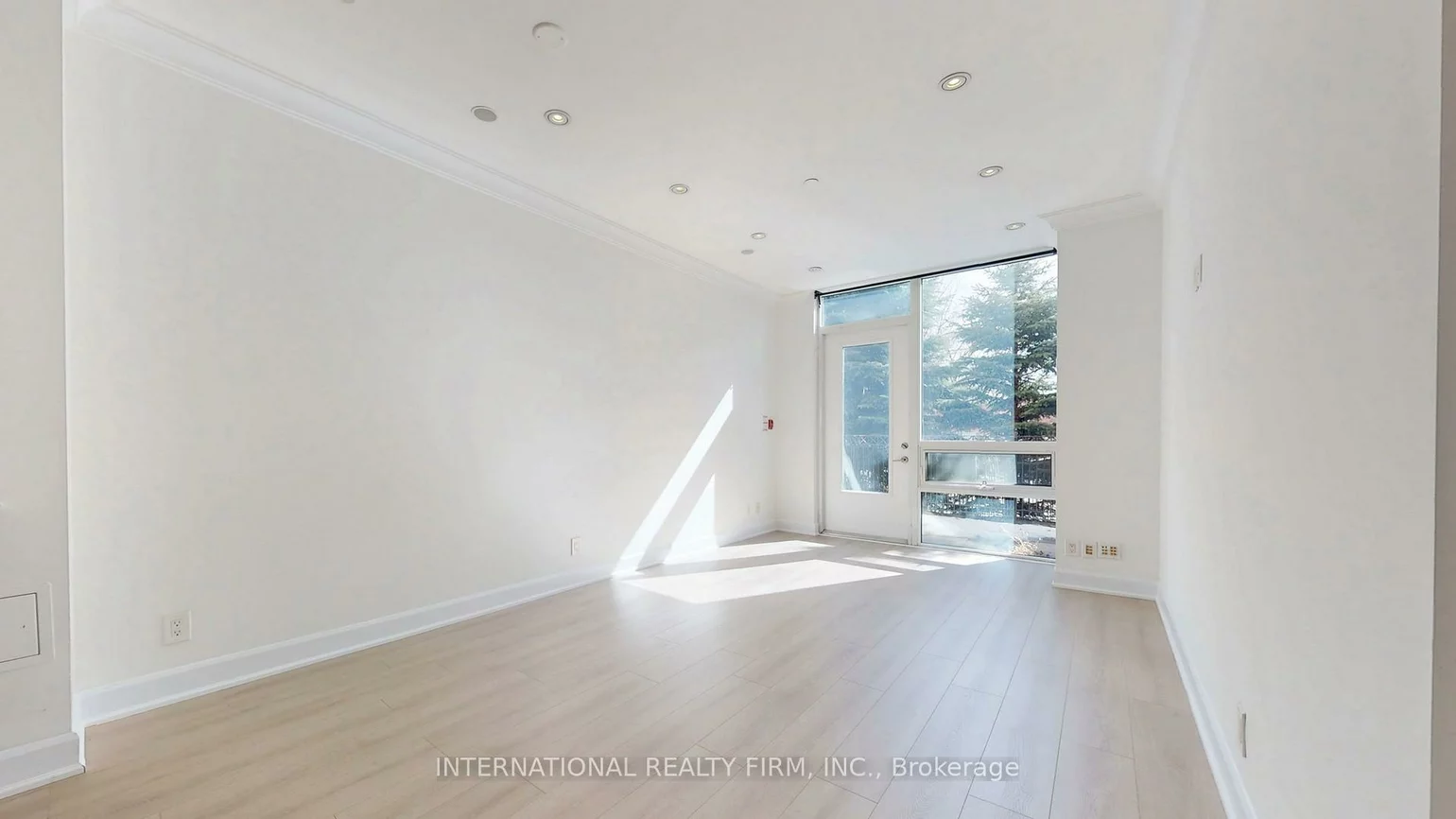 520, Steeles, Crestwood-Springfarm-Yorkhill, Vaughan