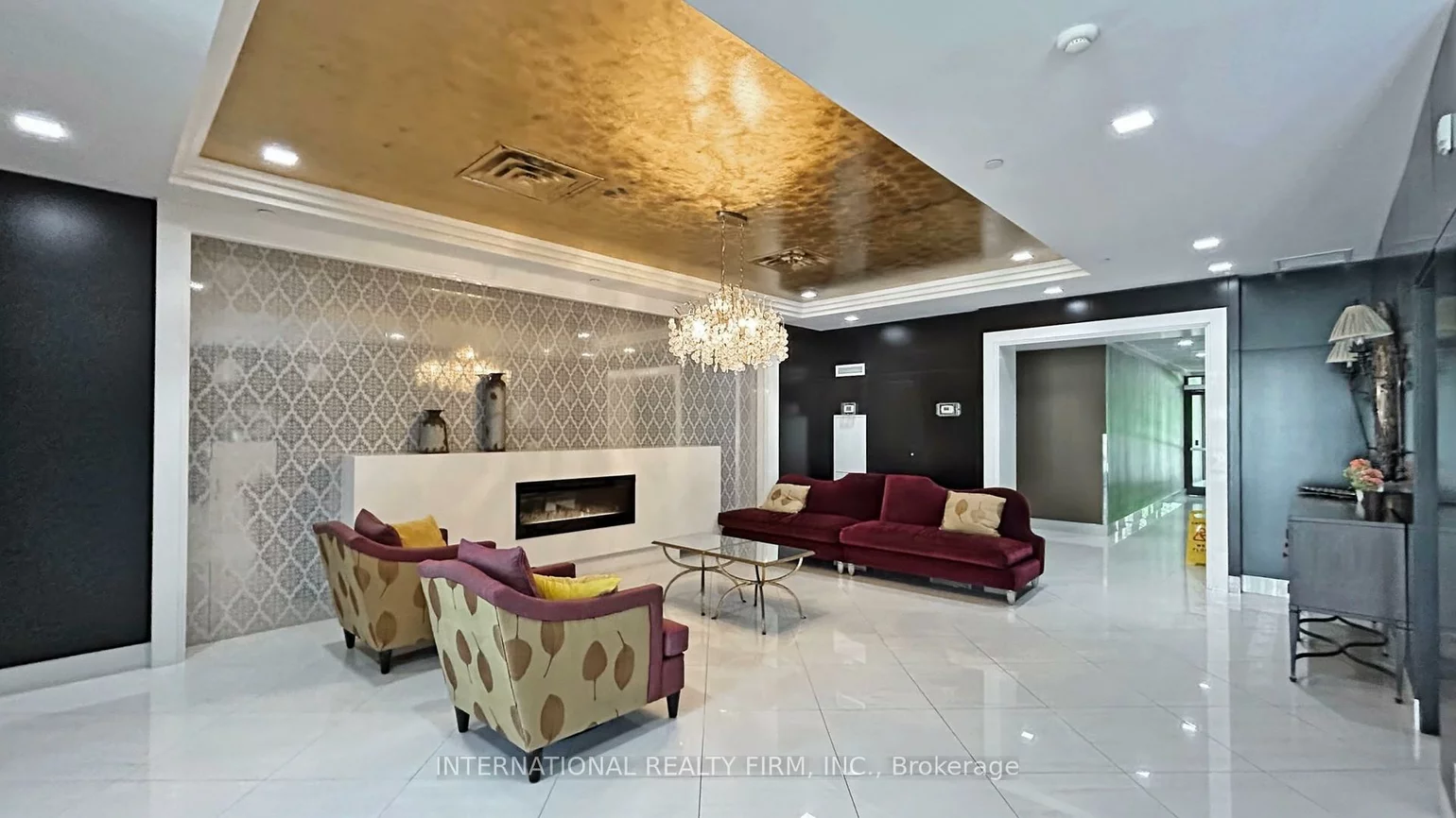 520, Steeles, Crestwood-Springfarm-Yorkhill, Vaughan