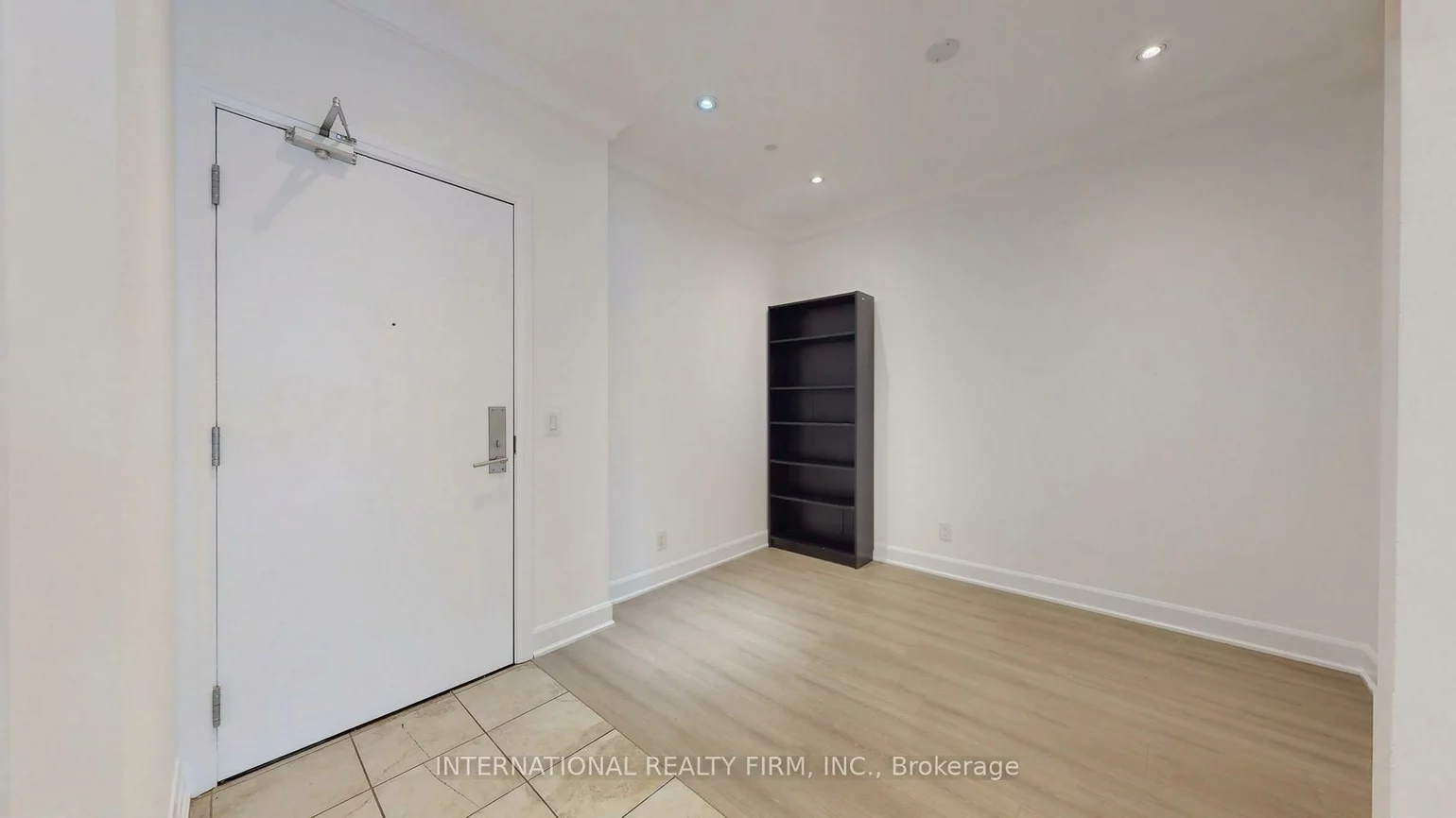 520, Steeles, Crestwood-Springfarm-Yorkhill, Vaughan