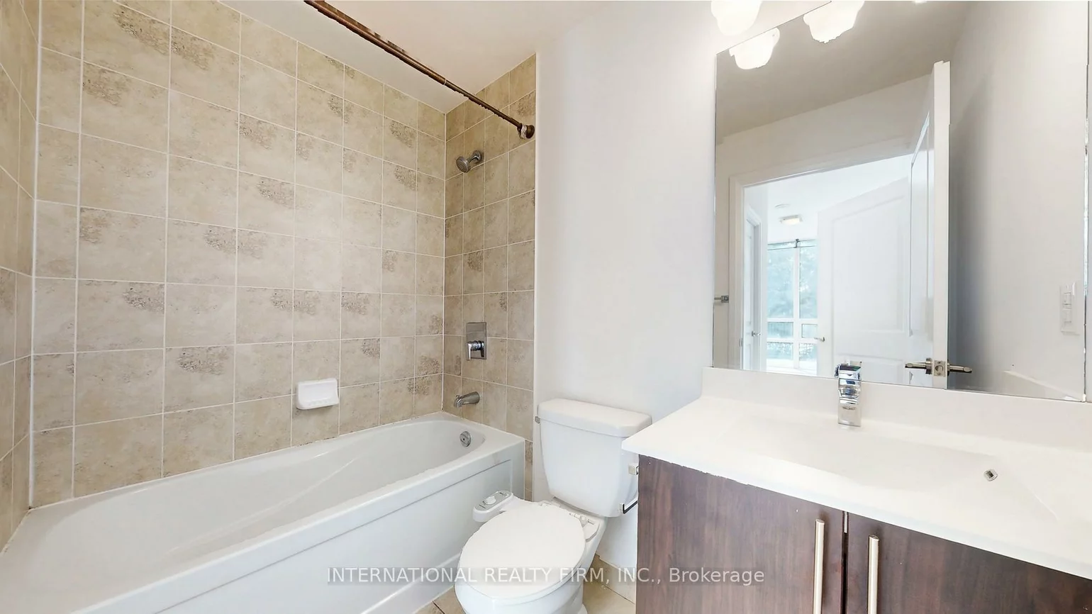520, Steeles, Crestwood-Springfarm-Yorkhill, Vaughan