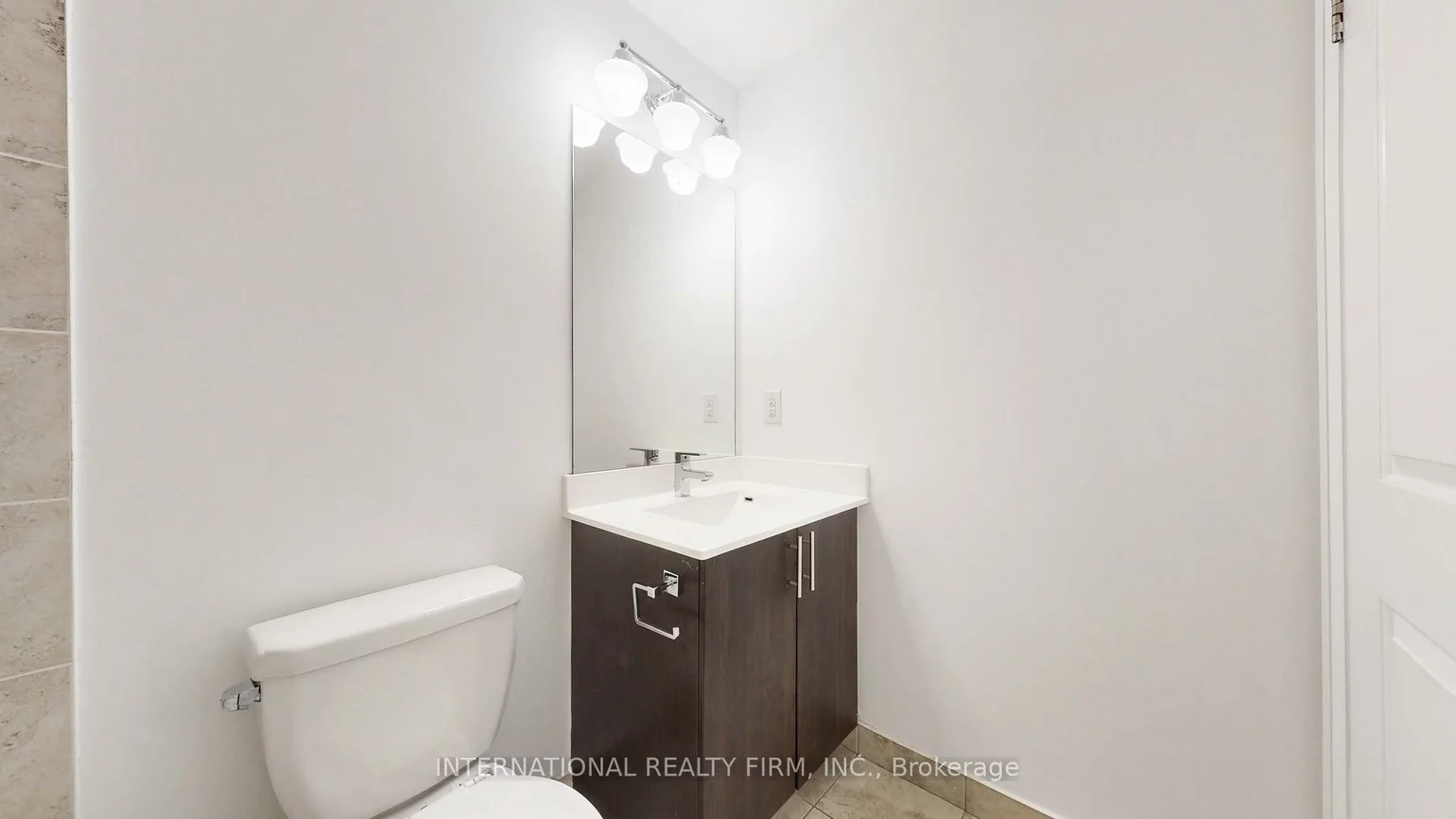 520, Steeles, Crestwood-Springfarm-Yorkhill, Vaughan