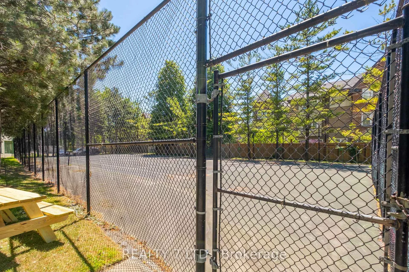120, Promenade, Brownridge, Vaughan