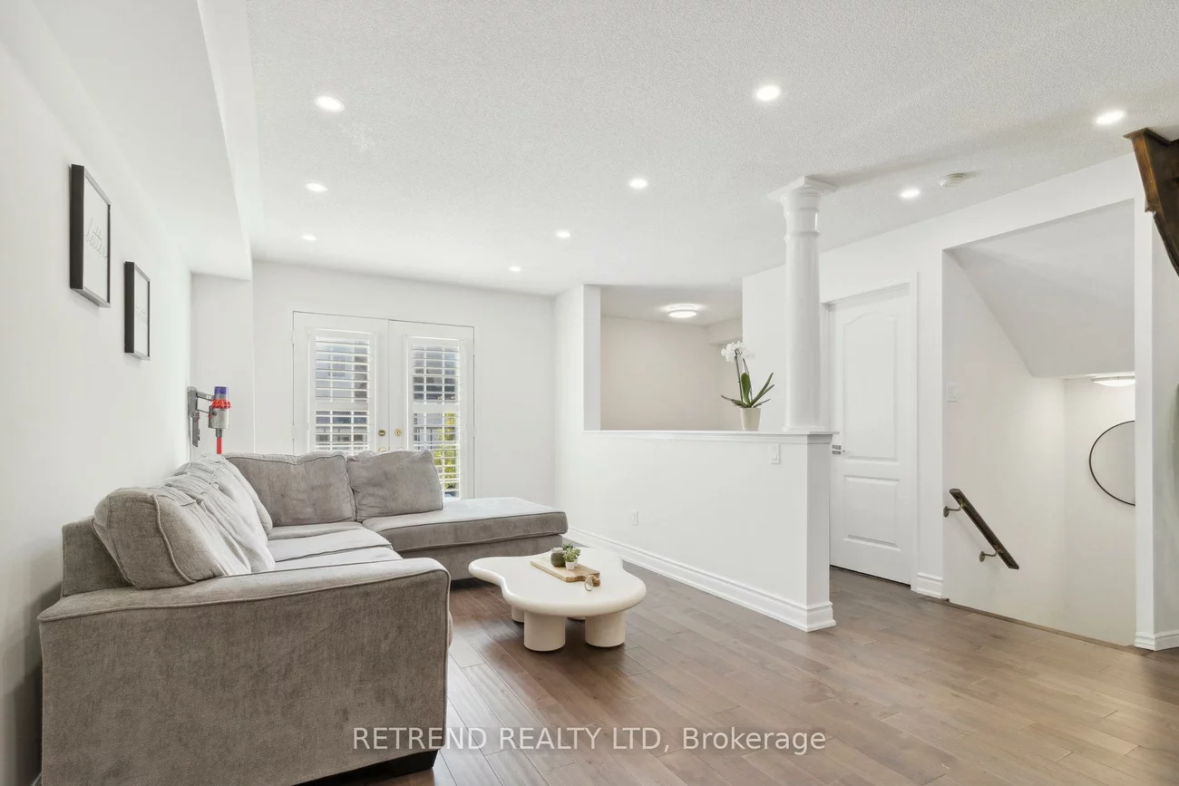 20, Minton, East Woodbridge, Vaughan