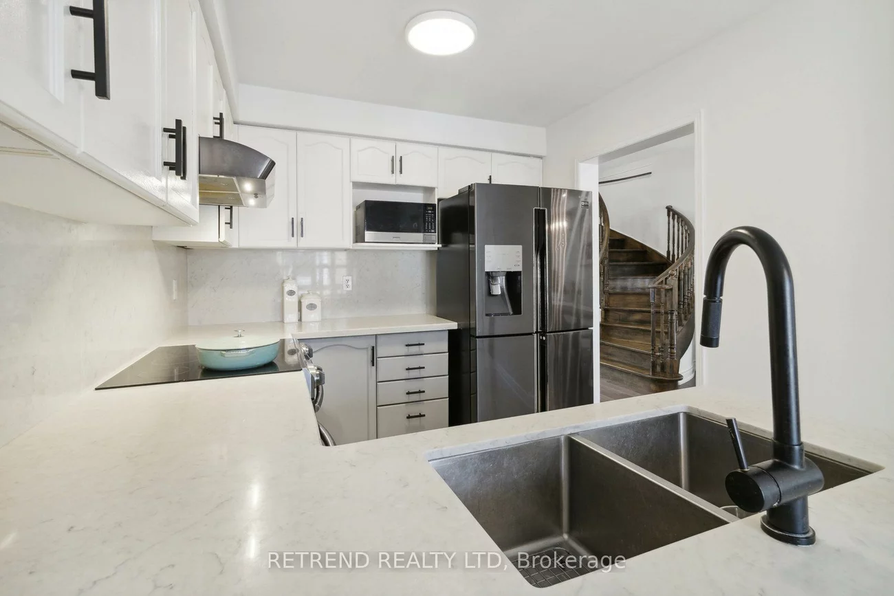20, Minton, East Woodbridge, Vaughan