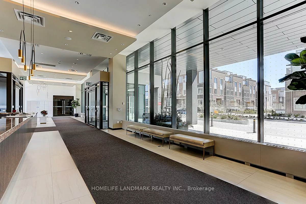 38, Honeycrisp, Vaughan Corporate Centre, Vaughan