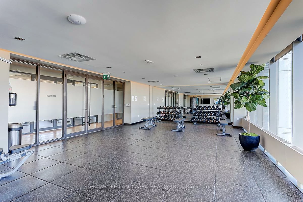 38, Honeycrisp, Vaughan Corporate Centre, Vaughan