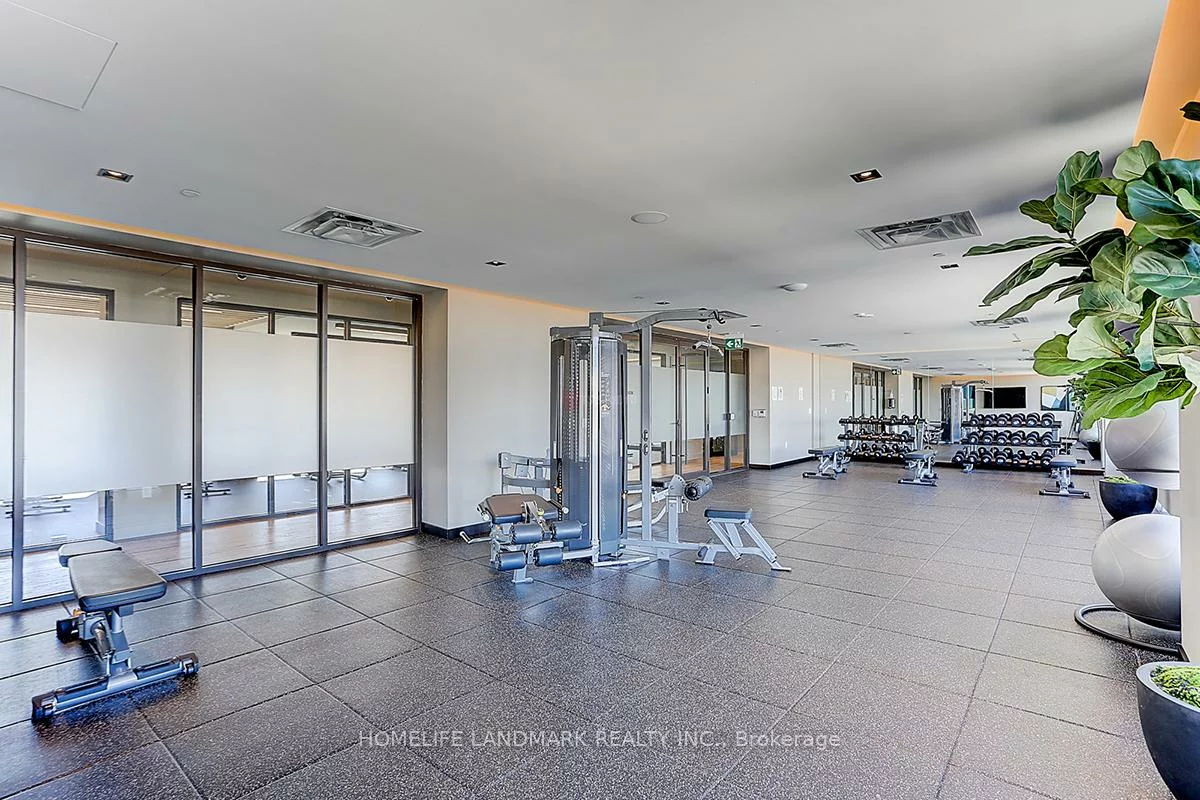 38, Honeycrisp, Vaughan Corporate Centre, Vaughan