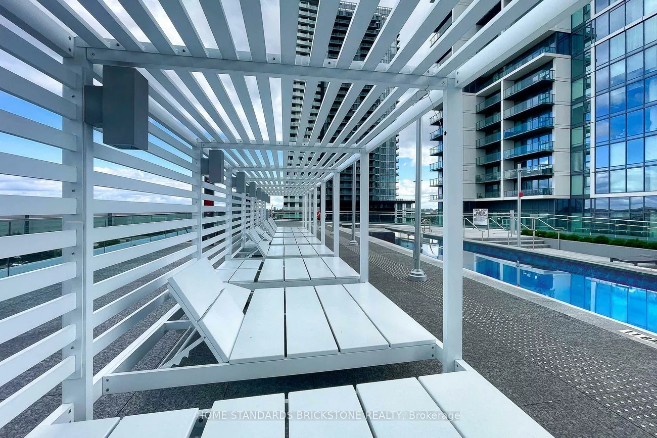 1000, Portage, Vaughan Corporate Centre, Vaughan