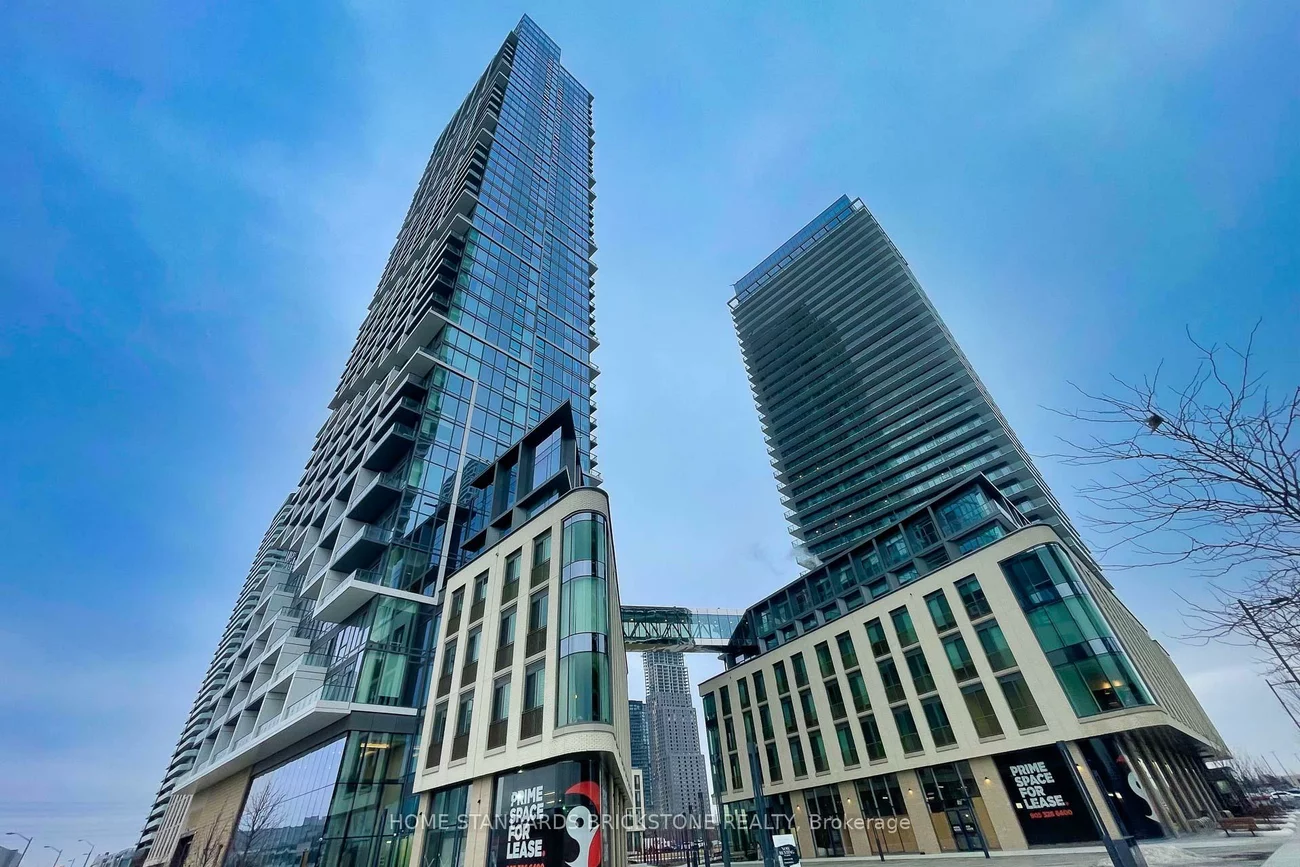 1000, Portage, Vaughan Corporate Centre, Vaughan