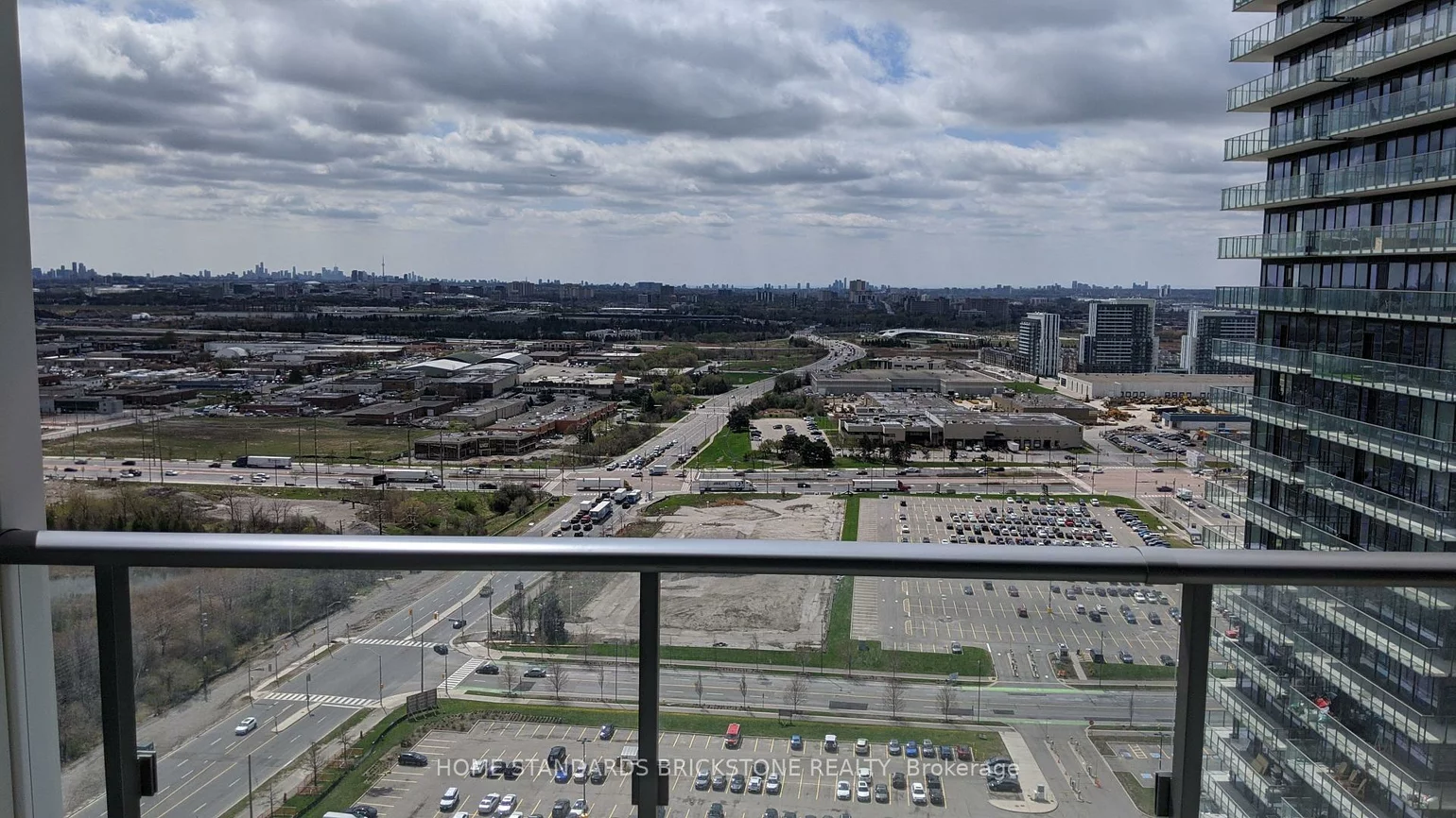1000, Portage, Vaughan Corporate Centre, Vaughan