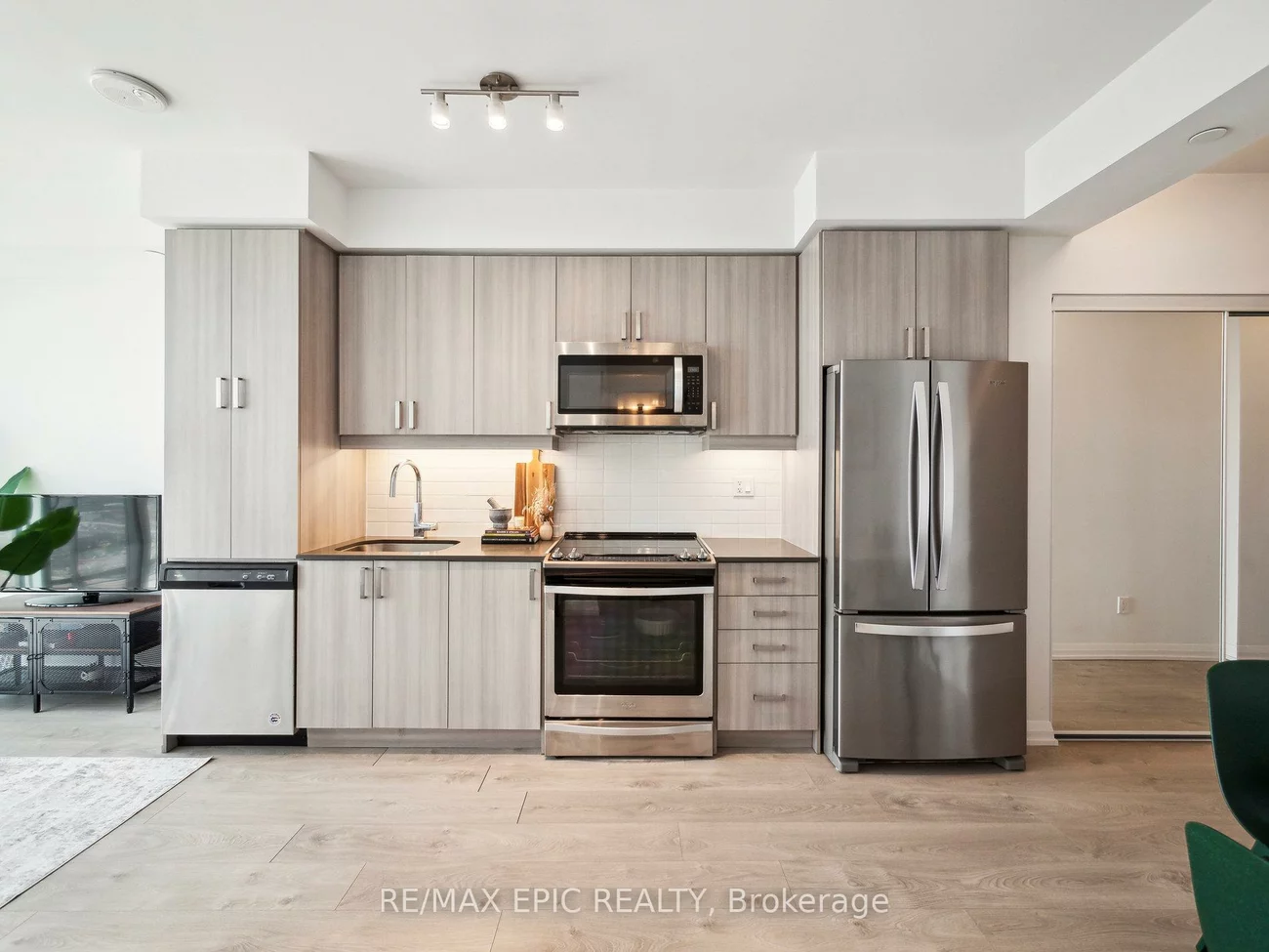 7895, Jane, Concord, Vaughan
