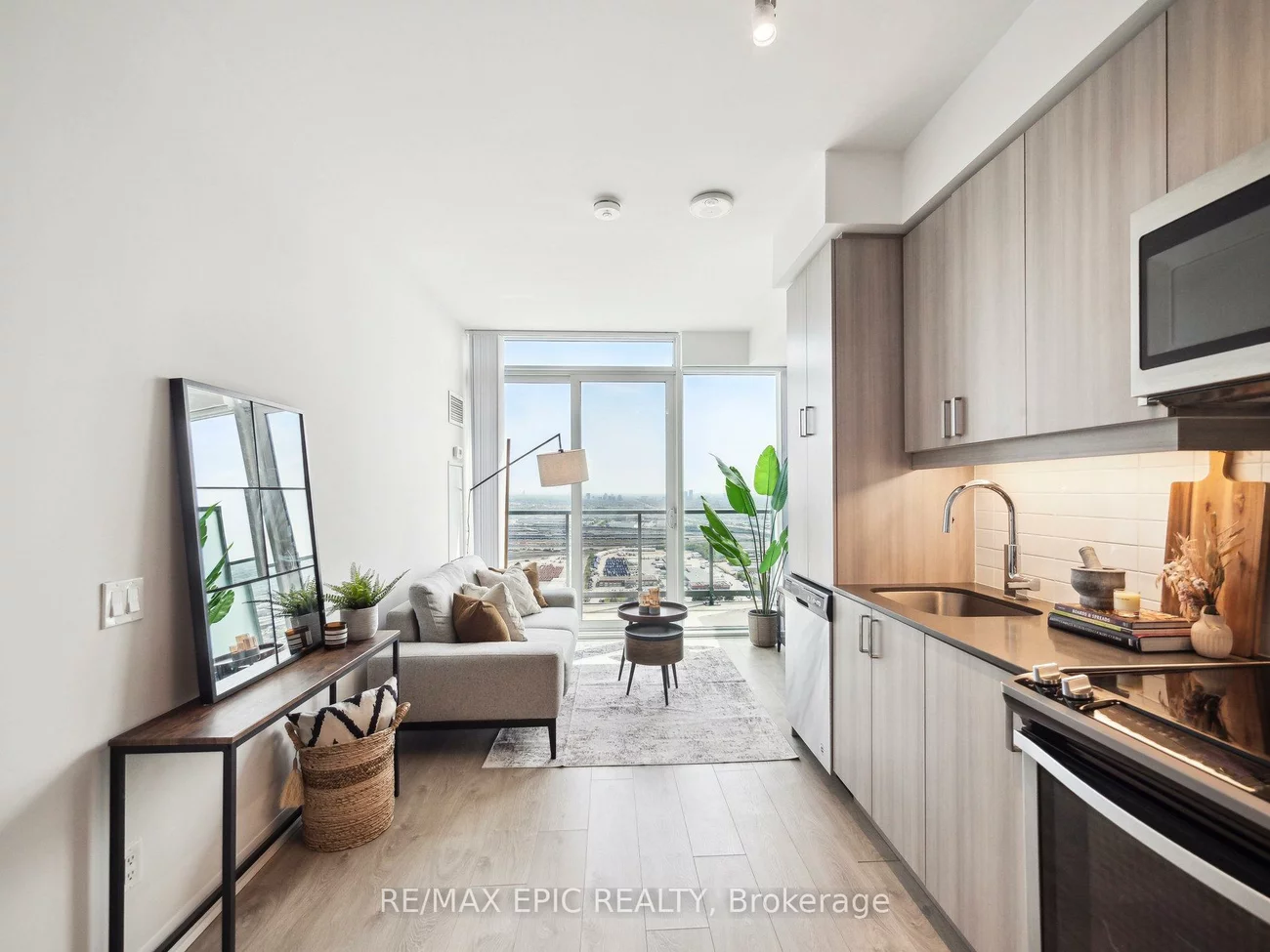 7895, Jane, Concord, Vaughan